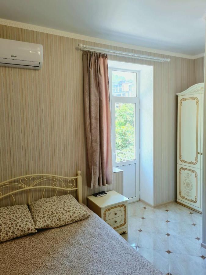 Guest House Gorny Ruchei Gagra Exterior photo