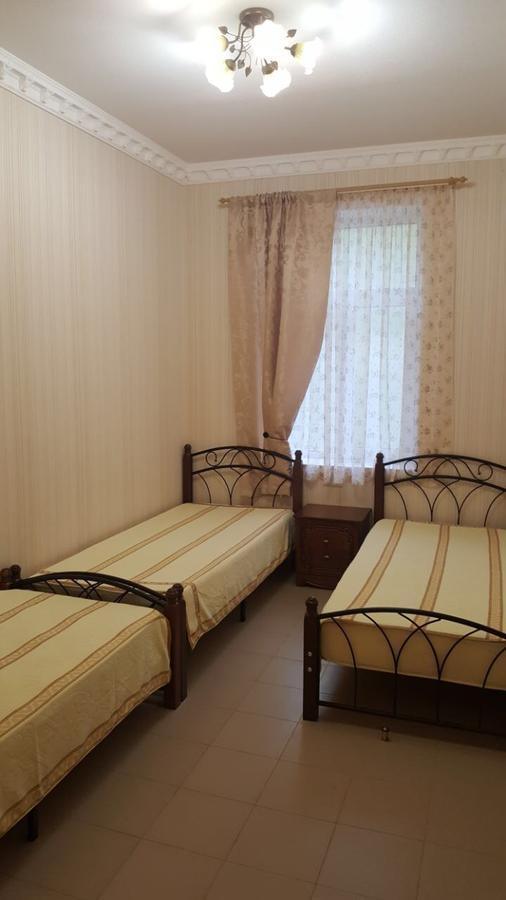 Guest House Gorny Ruchei Gagra Exterior photo